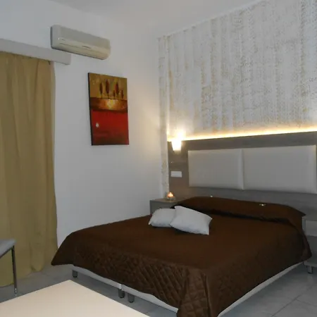 Voula 3* Hersonissos (Crete)