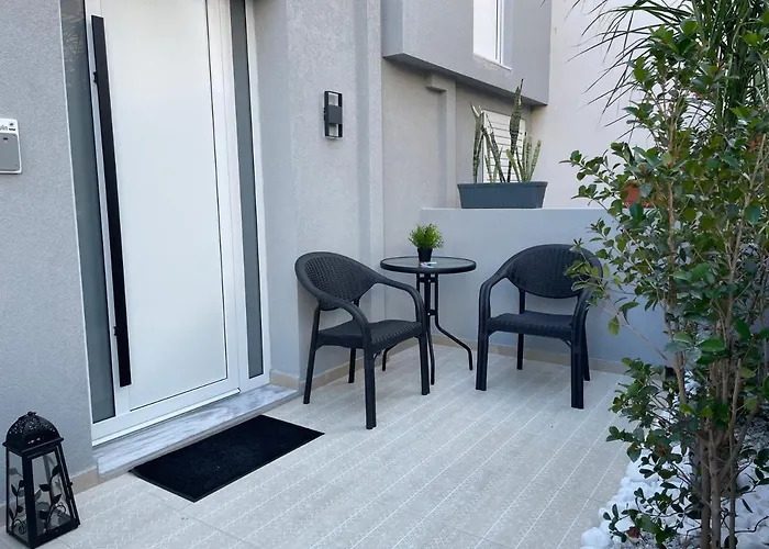 Voula فندق خيرسونِسوس