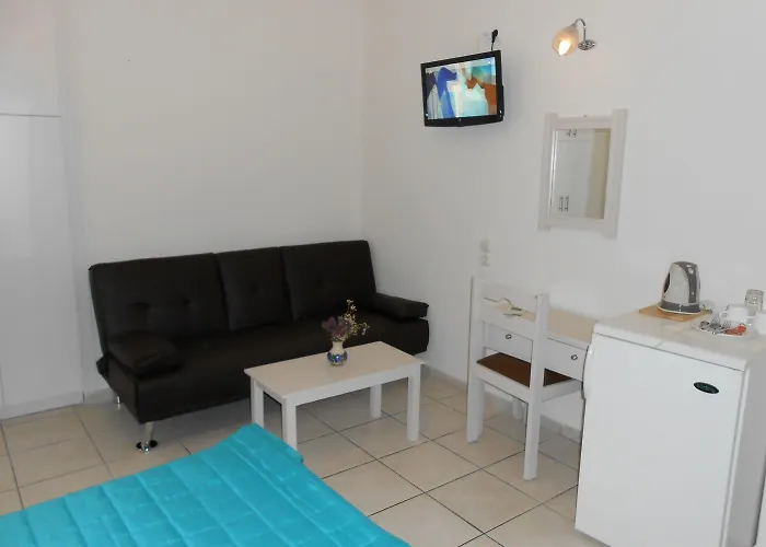 Voula فندق خيرسونِسوس