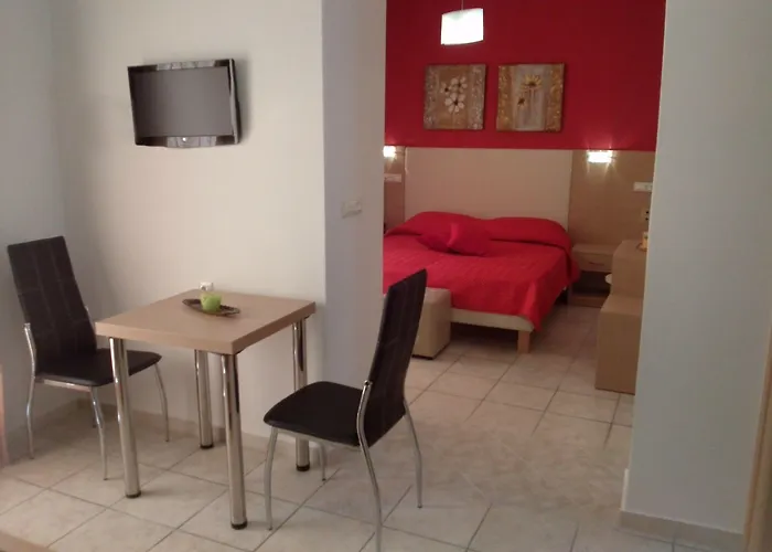 Voula 3* خيرسونِسوس