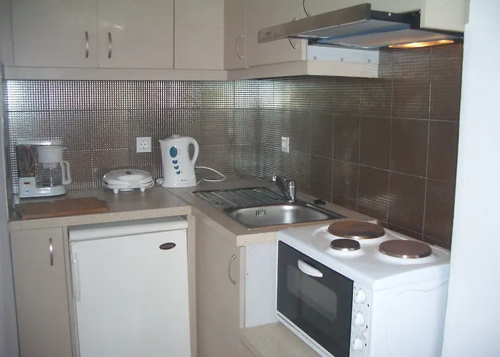 Voula فندق خيرسونِسوس