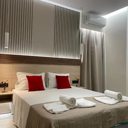Voula Hotell 3*