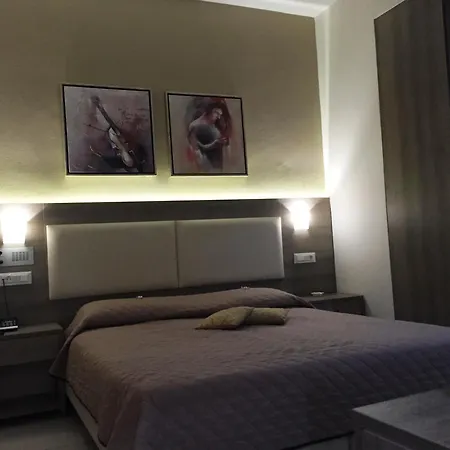 Voula Hotel Hersonissos (Crete)