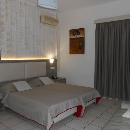 Hotell Voula 3*