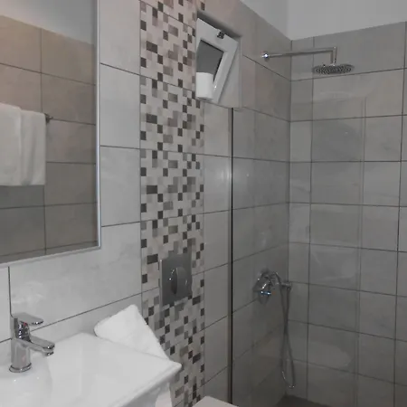 Voula Hotel 3*