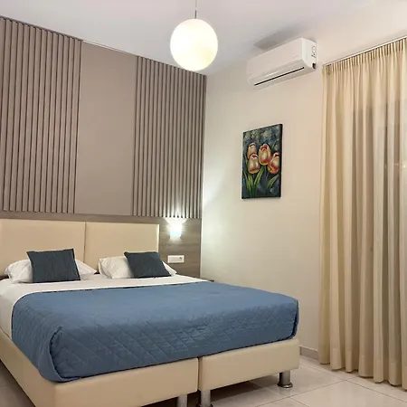 Voula Hotell